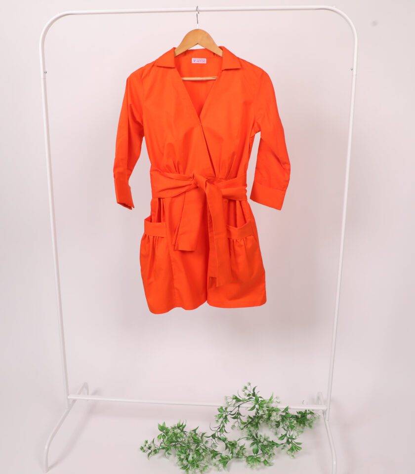 Orange dress with double pockets