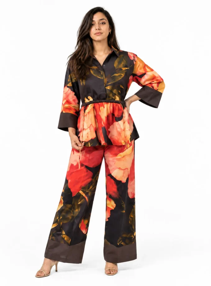 Coral — model wearing the old rose print glaze cotton drawstring top and the old rose print straight pants with coffee solid hem