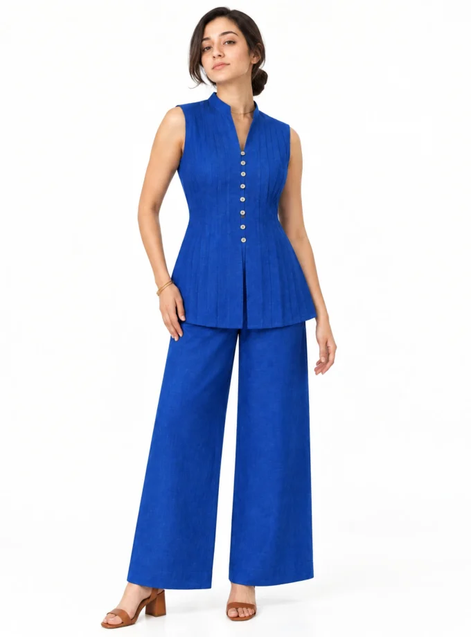 TEAL H- LOOM STRAIGHT FIT PANT, worn by a model